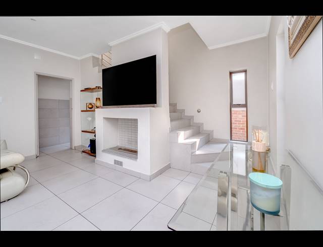 4 BEDROOM HOUSE FOR SALE IN BRYANSTON